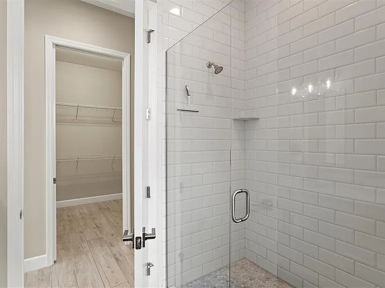 1905 Tulip Dr — Photo 25