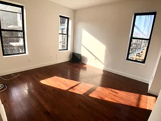 Rented by MOTION New York