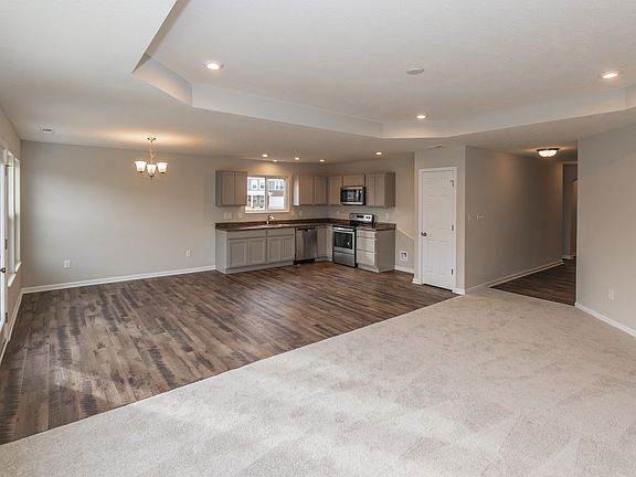5th image of 216 Mason View Ct