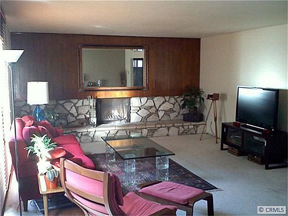 4th image of 3181 Julian Ave