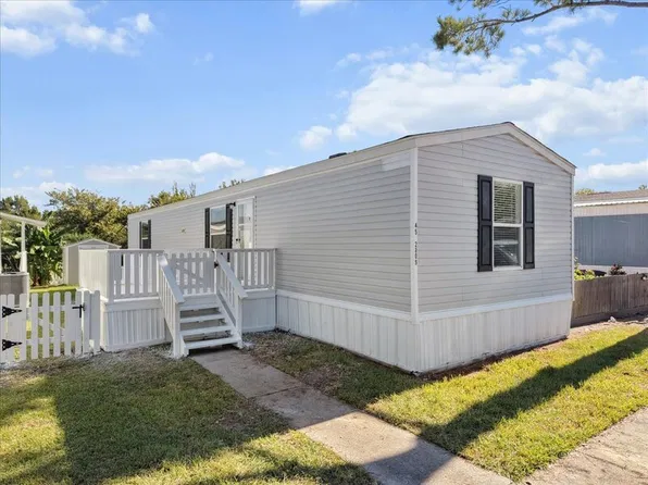 2609 Branding Iron Dr #45, Dickinson, TX 77539