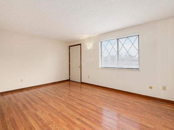 5th image of 4831 Berryhill Ct