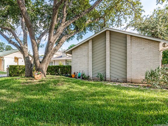 3rd image of 5426 GARY COOPER ST