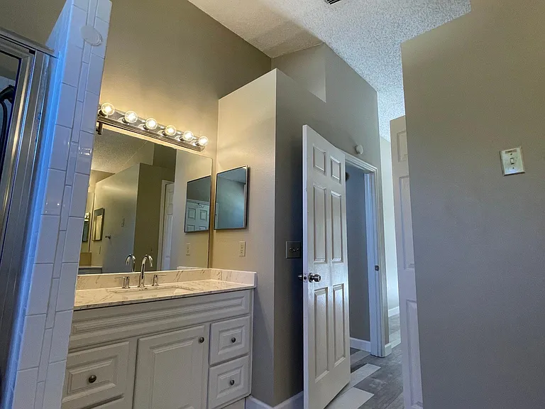 9303 Rockrose Dr — Photo 26