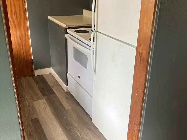 2530 Pleasant St #3 — Photo 6