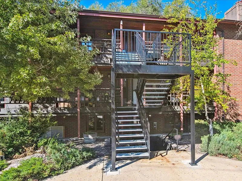 1 bed, 540 sqft, $1,700 — Photo 3