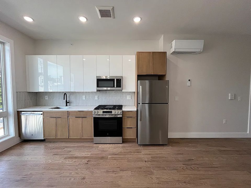 1st image of 40 Lembeck Ave #202A