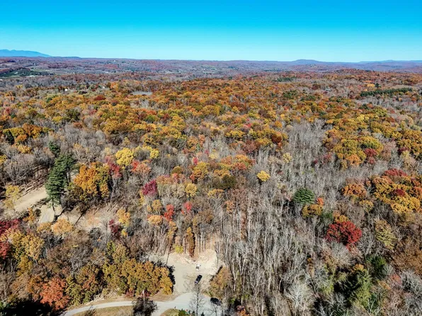 00WP Barkit Kennel Rd, Pleasant Valley, NY 12569