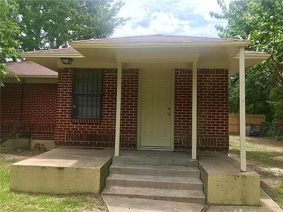 5th image of 1819 E Ledbetter Dr