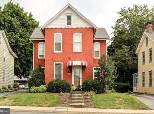 1139 Main St, Akron, PA 17501