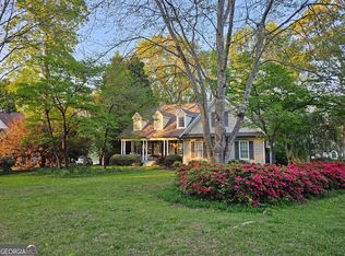 187 Shoreline Cir, Newnan, GA