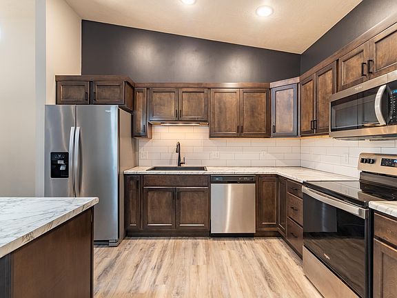 4th image of 2504 E Copalis Pl