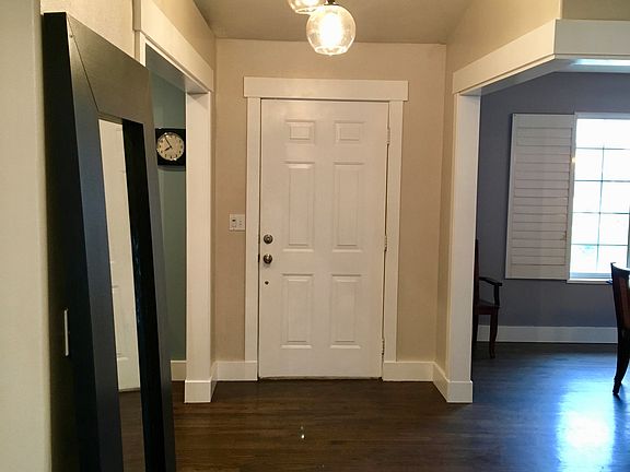 Front entryway