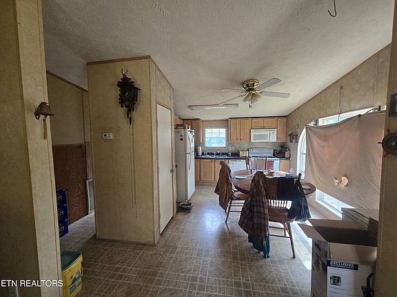 4th image of 406 Wallen Rd