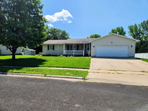 810 Marty Ave, Rock Falls, IL 61071