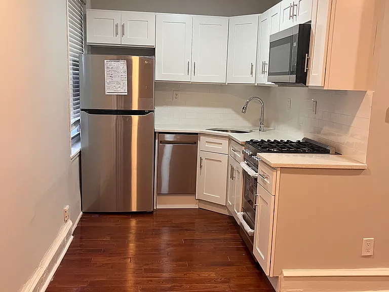 1812 Pine St #1R — Photo 10