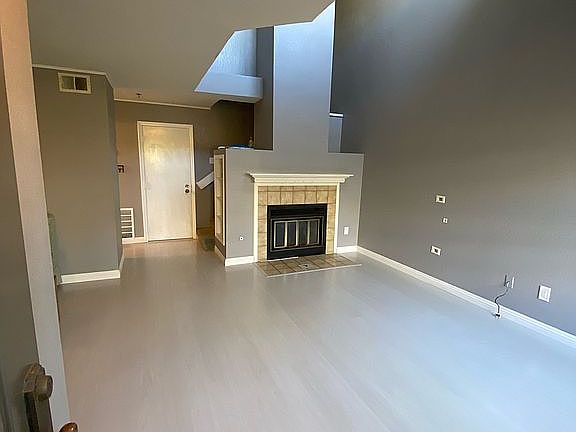Entry to living room 