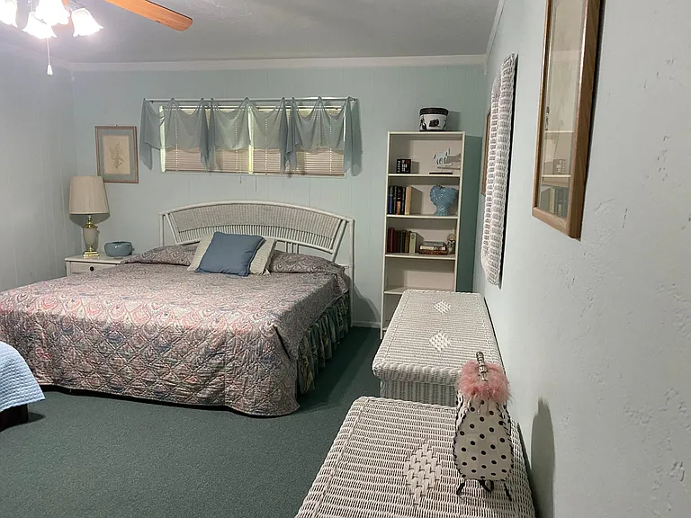 127 S Hull Ave — Photo 11