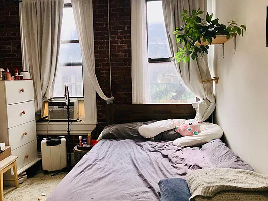 Rented by Bond New York | media 11