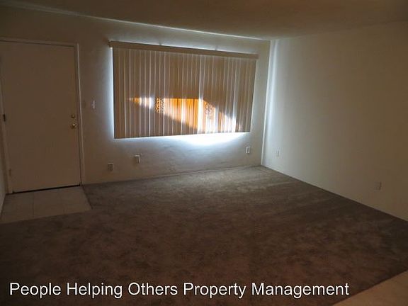 3rd image of 4017 Texas St