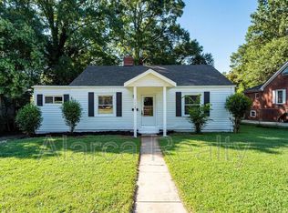 1127 Skyview Rd, Charlotte, NC 28208