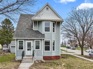 605 10th St, Nevada, IA 50201