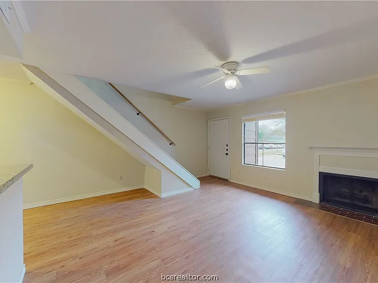 904 University Oaks Blvd #80 — Photo 3