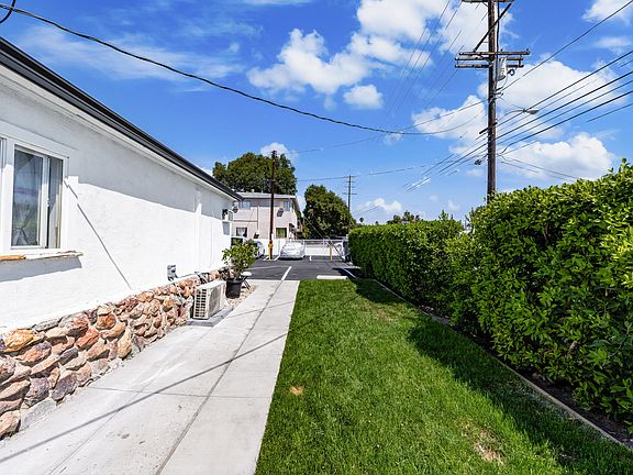 4th image of 5907 Cahuenga Blvd #2
