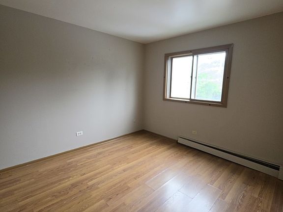 2nd image of 1335 Abbott Dr APT 3