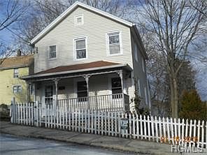 4th image of 36 Cozzens Ave