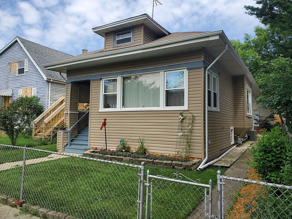 1st image of 319 W 15th Pl