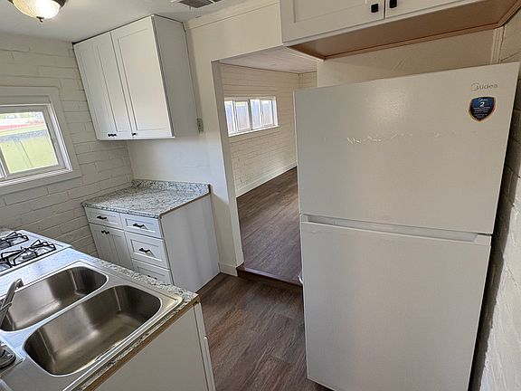 4th image of 2926 W Granada Rd #2