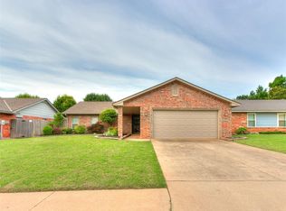 7204 Walnut Creek Dr, Oklahoma City, OK 73142