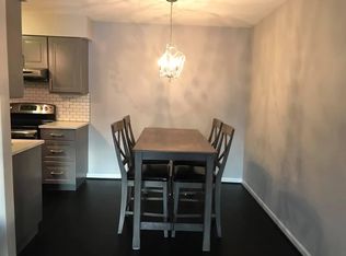 675 Randolph St APT 207, Northville, MI