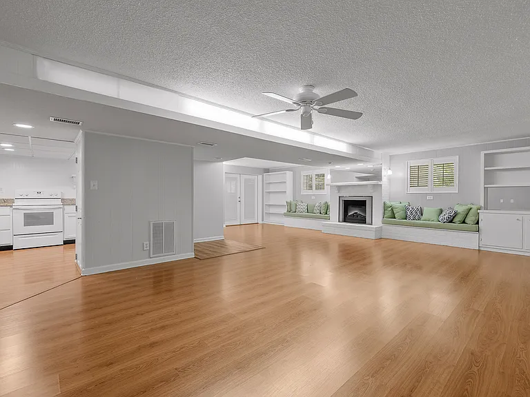 3443 Shadowlawn Dr — Photo 23