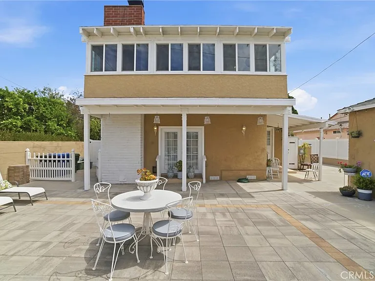 6139 Jamieson Ave — Photo 40