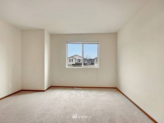 4th image of 1244 51st Place NE #204