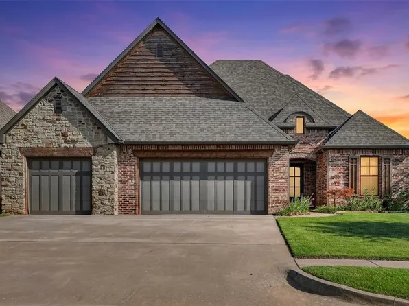 3032 Drake Crest Dr, Edmond, OK 73034