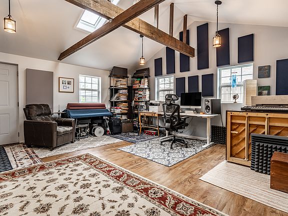 2nd image of 4711 Crittenden Ave