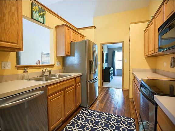 5th image of 4317 Clover Dr