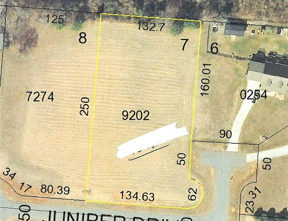 1st image of 340 Juniper Dr