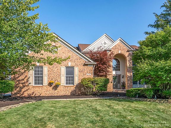 2nd image of 47546 Ashford Dr S
