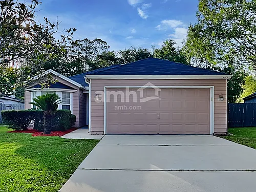 3079 Wavering Ln Photo 1