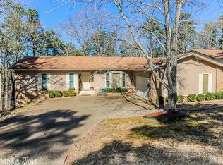 28 W Villena Dr, Hot Springs, AR 71909