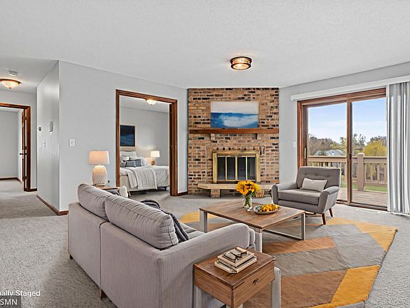 3rd image of 4273 Oakmede Ln