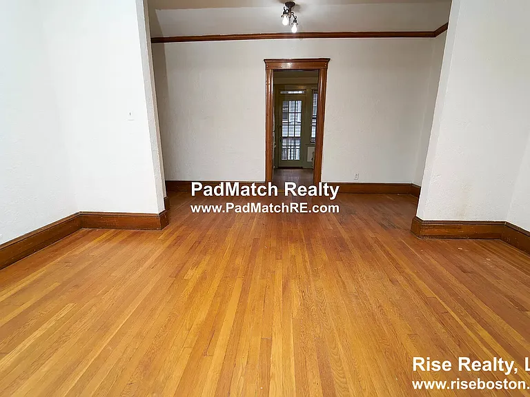 16 Lakeville Rd #6 — Photo 5