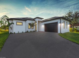 2900 54th Ave NE, Naples, FL 34120