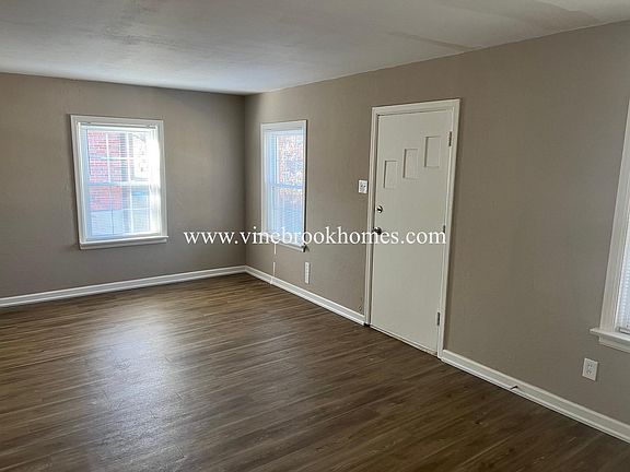 2nd image of 3528 Saint Luke Ln