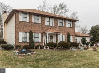 1810 Autumn Leaf Ln, Huntingdon Valley, PA 19006