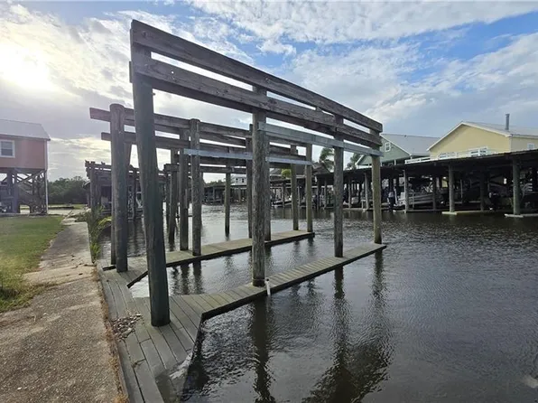 4 Canary Island Ky, Saint Bernard, LA 70085